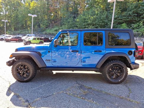 Certified 2021 Jeep Wrangler Unlimited Sport image 4