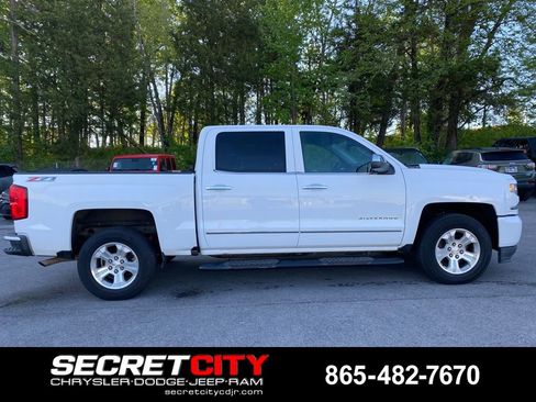 Used 2017 Chevrolet Silverado 1500 LTZ Z71 w/ LTZ Plus Package AWD/4WD image 4