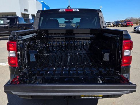 New 2025 Ford Maverick XLT w/ XLT Luxury Package image 9