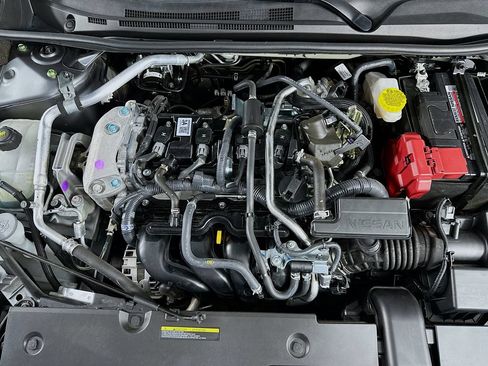 Used 2025 Nissan Sentra SV FWD image 32