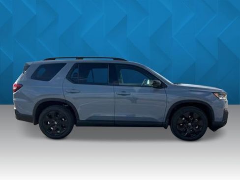 New 2026 Honda Pilot Black Edition image 6