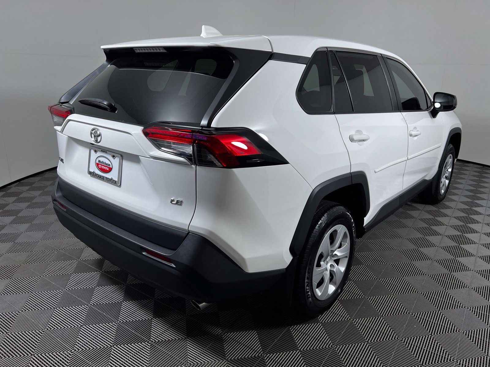 Certified 2024 Toyota RAV4 LE FWD image 5