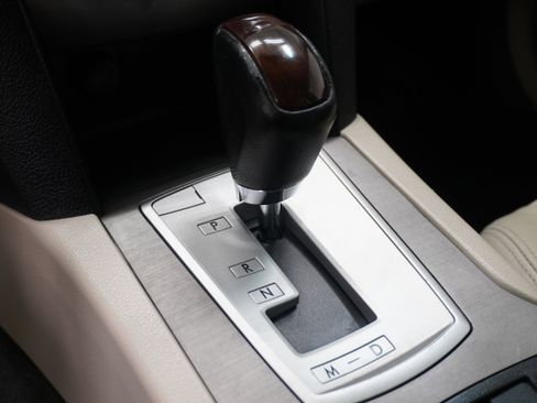 Used 2013 Subaru Legacy 3.6R Limited image 15