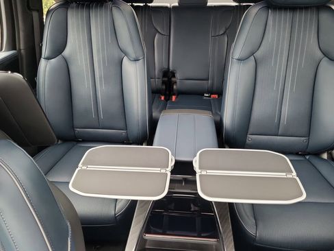 New 2025 Cadillac Escalade IQ Sport 2 image 27