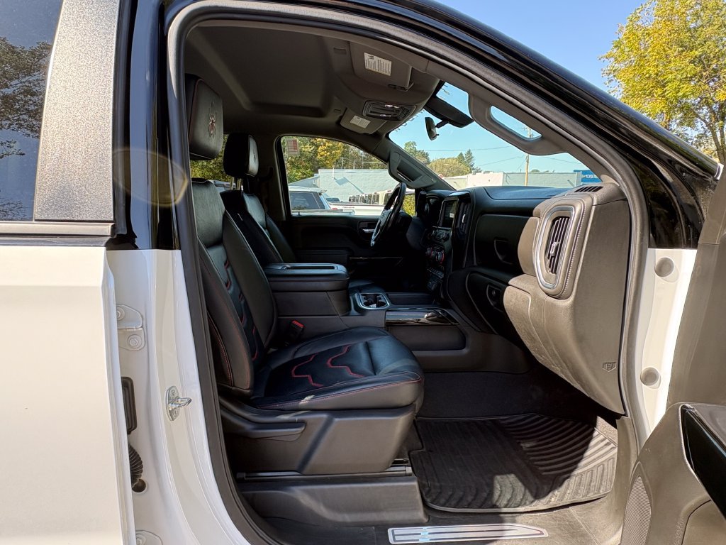 Used 2022 Chevrolet Silverado 1500 RST w/ Safety Package AWD/4WD image 19
