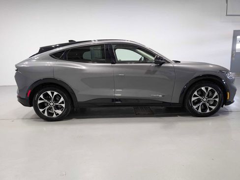 Used 2021 Ford Mustang Mach-E Premium image 7