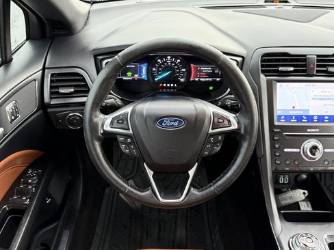 Used 2020 Ford Fusion Energi Titanium FWD image 17
