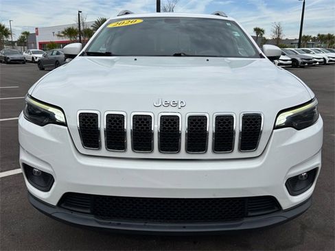 Used 2020 Jeep Cherokee Latitude Plus image 23