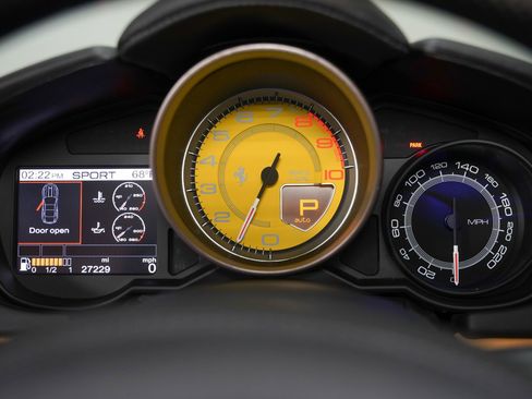 Used 2012 Ferrari California image 41