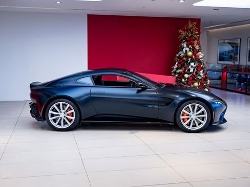 Used 2020 Aston Martin V8 Vantage Coupe image 7