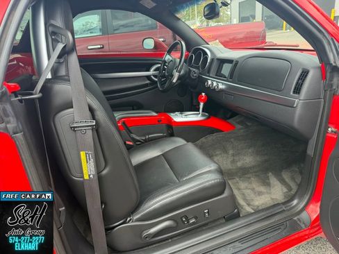 Used 2003 Chevrolet SSR w/ Preferred Equipment Group RWD image 8