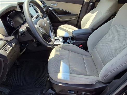 Used 2017 Hyundai Santa Fe Sport FWD image 19
