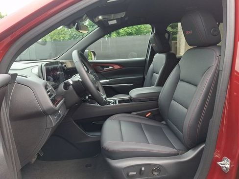 Used 2025 Chevrolet Traverse Z71 AWD/4WD image 14