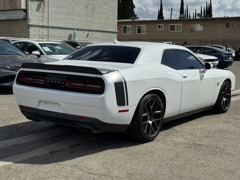 Used 2018 Dodge Challenger R/T Scat Pack image 4