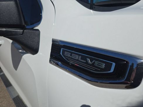 Used 2024 GMC Sierra 1500 SLE w/ Preferred Package AWD/4WD image 19