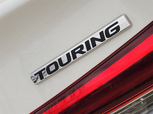 Used 2024 Honda Civic Touring image 10