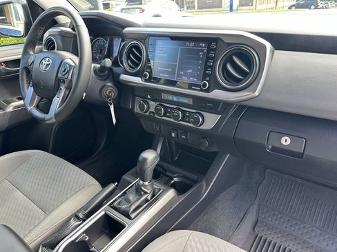 Used 2022 Toyota Tacoma SR5 image 15