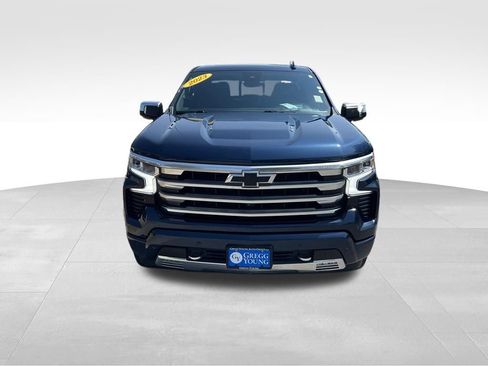Used 2023 Chevrolet Silverado 1500 High Country w/ High Country Premium Package AWD/4WD image 10