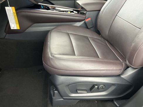 New 2026 Ford Explorer Platinum image 19