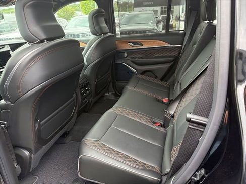 New 2026 Jeep Grand Cherokee Summit w/ Obsidian Package AWD/4WD image 7