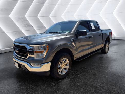 Used 2022 Ford F150 XLT w/ Equipment Group 301A Mid AWD/4WD image 8