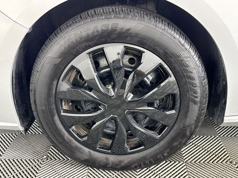 Used 2023 Nissan Altima 2.5 S FWD image 37