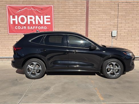 Used 2023 Ford Escape ST-Line AWD/4WD image 4