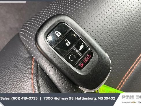 Used 2025 Honda CR-V Sport-L image 9