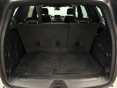 Used 2023 Chevrolet Tahoe LT w/ Luxury Package image 5