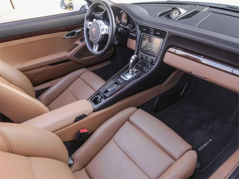 Certified 2015 Porsche 911 Turbo image 37