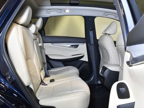 Used 2020 INFINITI QX50 Essential w/ Cargo Package image 29