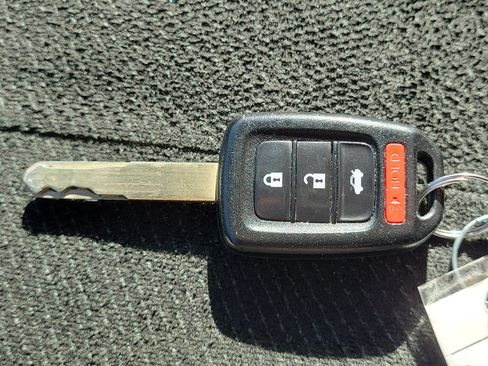Used 2013 Honda Accord LX image 32