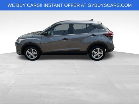 Used 2023 Nissan Kicks S FWD image 3