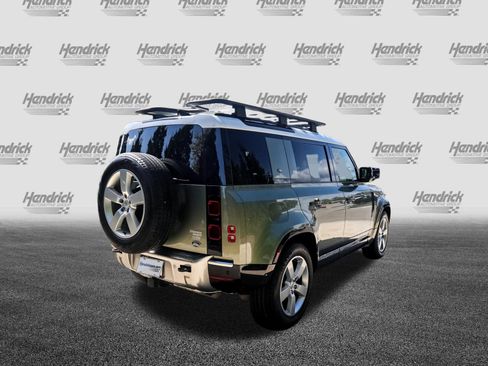 Used 2022 Land Rover Defender 110 S AWD/4WD image 10