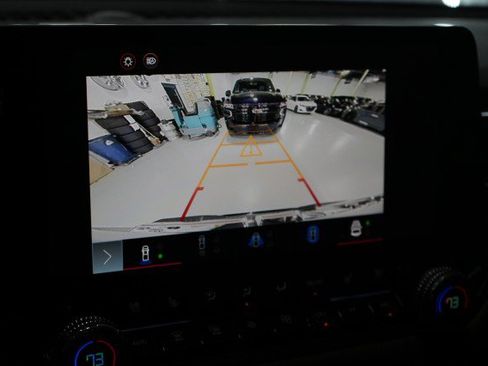 Used 2024 GMC Canyon Denali AWD/4WD image 43