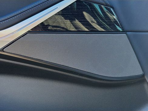 New 2026 BMW X5 xDrive50e w/ M Sport Package image 25