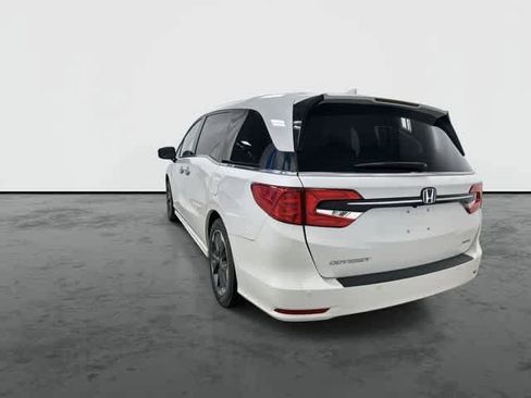 Used 2024 Honda Odyssey Elite image 2