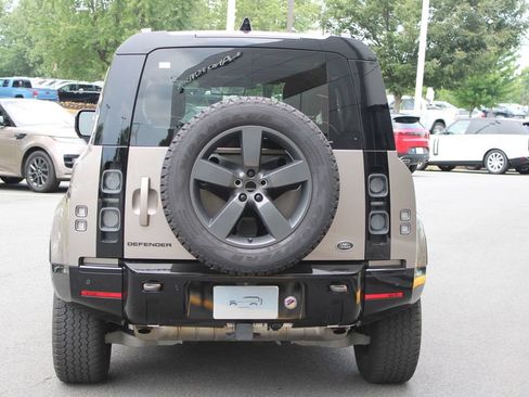Used 2023 Land Rover Defender 90 X AWD/4WD image 5