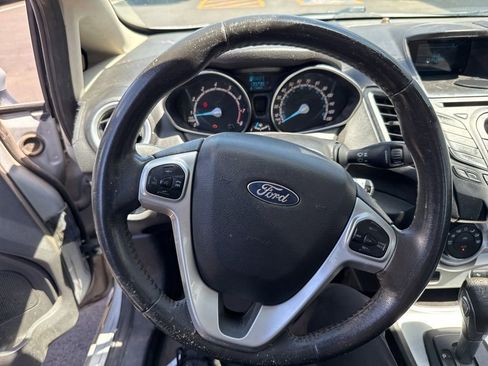 Used 2015 Ford Fiesta SE FWD image 7