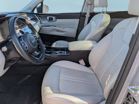 Used 2022 Kia Sorento SX image 18