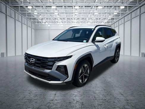 Used 2025 Hyundai Tucson SEL FWD image 3