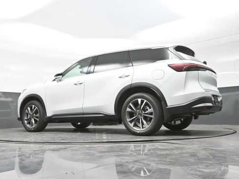Used 2026 INFINITI QX60 Pure w/ Cargo Package AWD/4WD image 30