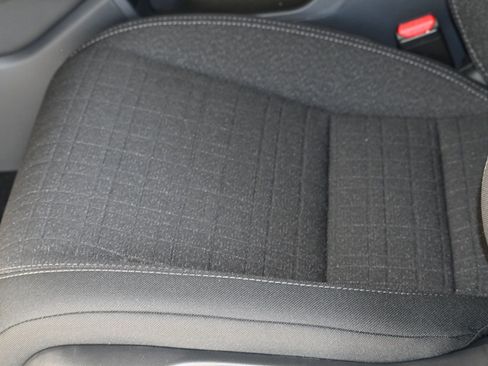 New 2026 Honda HR-V LX image 15