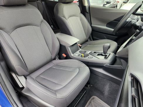 Used 2024 Subaru Crosstrek 2.0i Premium image 14