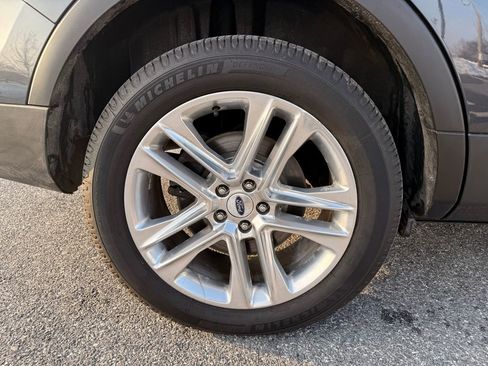 Used 2017 Ford Explorer XLT w/ Equipment Group 202A image 37