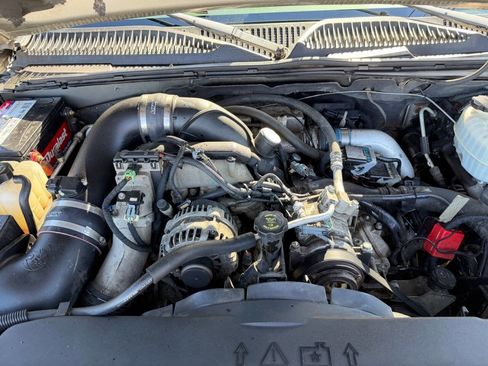 Used 2006 Chevrolet Silverado 2500 LS image 15