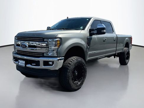 Used 2019 Ford F350 Lariat w/ Lariat Ultimate Package AWD/4WD image 1