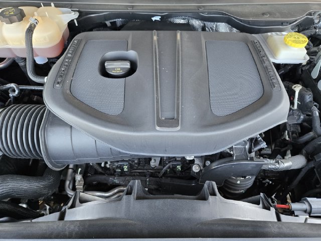 Used 2025 RAM 1500 Big Horn AWD/4WD image 31