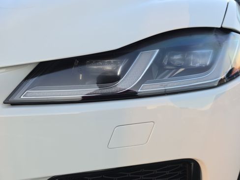 Used 2024 Jaguar F-PACE R-Dynamic S image 30