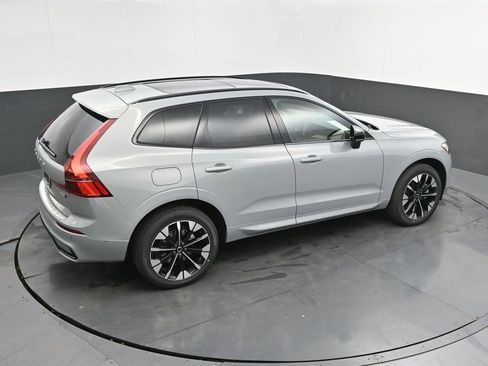New 2026 Volvo XC60 B5 Plus w/ Protection Package Premier image 40